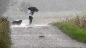 Rettungskräfte kämpfen mit Regenmassen