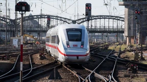 Opposition fordert Reformen bei der Bahn