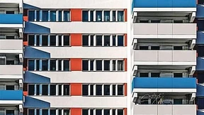 Architektur auf beiden Seiten