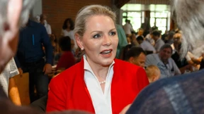 Sayn-Wittgenstein verteidigt Geschichtsrevisionismus