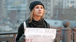 Verkleidet als Essenskurier geflohen