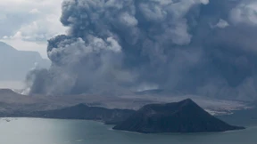Ausbrechender Vulkan könnte Tsunami auslösen