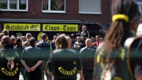 Feucht durchwischen bei Satudarah