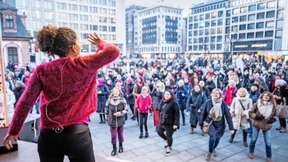 Tanzdemo gegen Gewalt an Frauen und Mädchen