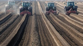 Verdacht auf „Traktor-Kartell“