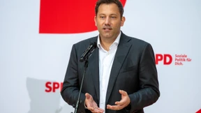 SPD-Spitze befürwortet Stationierung von US-Raketen