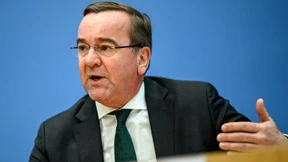 Polizisten sollen rechtsextreme Bilder geteilt haben