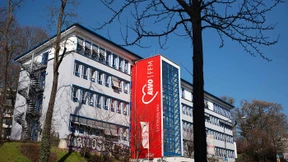 Wohlfahrt unter Kontrolle