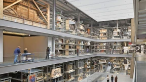 Hier wird die Ausstellungswelt auf den Kopf gestellt