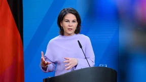 Deutschland weist 40 russische Diplomaten aus