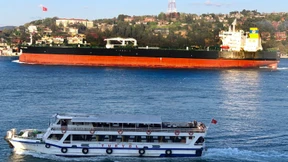 Revolutionsgarden setzen zwei griechische Öltanker fest