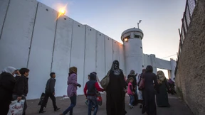 Die neue Mauer steht im Orient
