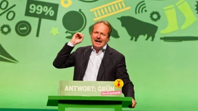 Arbeiter, hört die Signale!