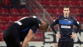 Partyborn hat den Blues