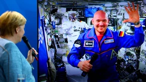 Merkel spricht in Liveschalte mit Alexander Gerst