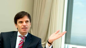 Jeder Banker bekommt 285.000 Euro