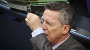 Die über Leichen surfen