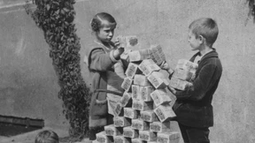 Der Kampf gegen die Inflation heute und vor 100 Jahren