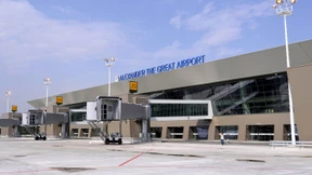 Mazedonien benennt Flughafen und Autobahn um