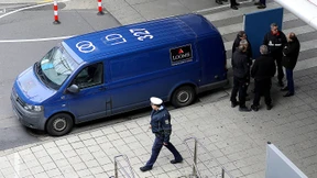 Maskierte überfallen Geldtransporter am Flughafen Köln/Bonn