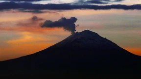 Popocatepetl in Mexiko bricht aus