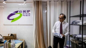 Eine der letzten prodemokratischen Parteien verschwindet