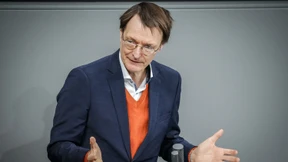 Elektronische Patientenakte für alle soll 2025 kommen