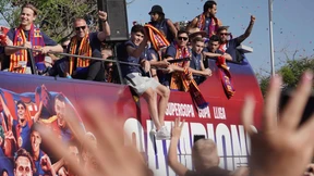 „Danke, Hansi!“: Zehntausende feiern Flicks Barça