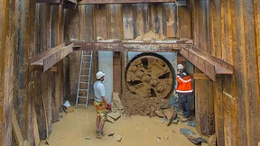 Drei Wochen allein im Untergrund