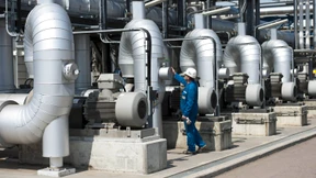 Die Kautschuk-Industrie gibt Gummi