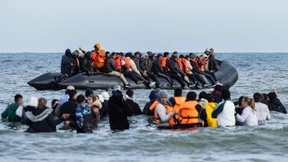 Starmer will Schlepper wie Terroristen jagen