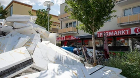 Verkehr nach schwerem Unwetter weiter beeinträchtigt