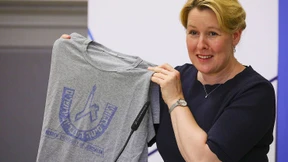 Ein T-Shirt im Blickpunkt