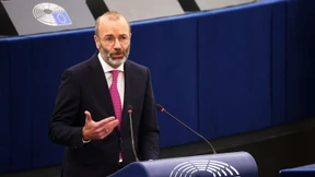 EVP-Präsident Weber stellt Umweltvorschriften für Autoindustrie infrage