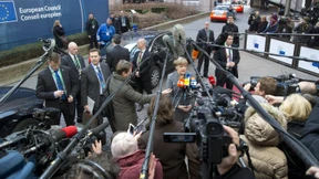 Alle Blicke auf Merkel