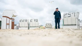 Wie Corona-Patrouillen deutsche Strände kontrollieren