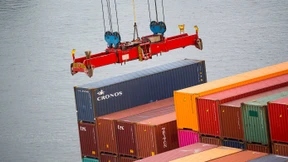 Deutsche Exporte legen im Januar überraschend zu