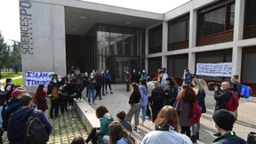 Reden darf, wer die richtige Identität hat