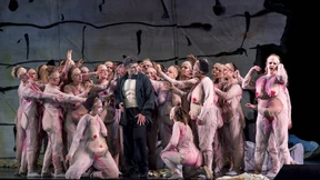 Kopf steht hier nur die Bühne