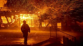 San Bernardino kämpft gegen Flammen-Flut