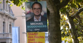 Was das Design der Wahlplakate über Parteien verrät