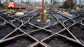 EU rückt von Zerschlagung der Deutschen Bahn ab 