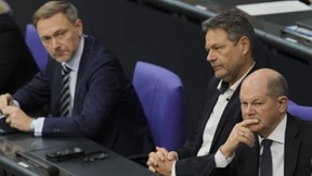 Bundeskanzler Olaf Scholz gibt Regierungserklärung ab