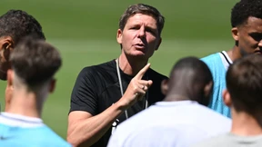 Europa-League-Pokal zum Anfassen