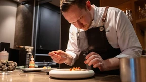 Karotten-Tatar, Lachsforelle und rosa Verjus