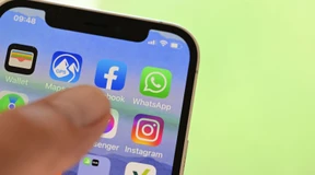 Die EU nimmt Facebook und Co. an die Leine