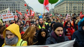 Berlin: Erzieher und Lehrer im Warnstreik