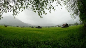 Garmisch-Partenkirchen verbietet Protestcamp