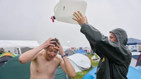 Regen schreckt „Rock am Ring“ nicht
