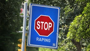 Gruppenvergewaltigern droht die Todesstrafe